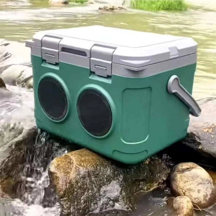 Large Portable 21L Car Insulated Wheel Ice Cooler Boxes With Speaker For Hot Food